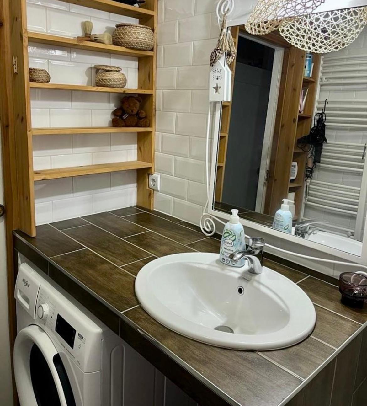 Unique, Homey With Free Parking In * Budapest