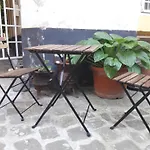 Unique, Homey Apartment With Free Parking In Central Budapest