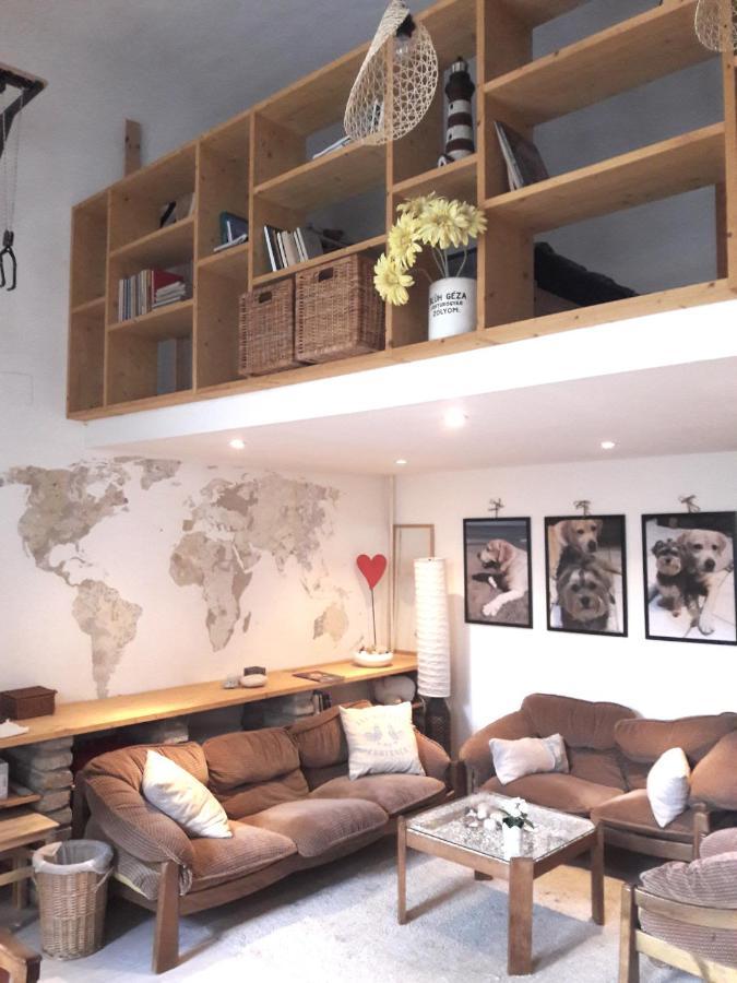 Unique, Homey With Free Parking In Apartamento *